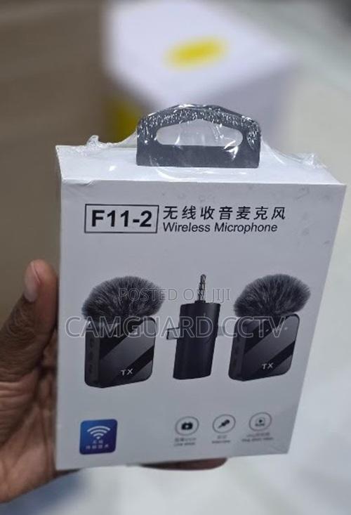 F11-2 Dual Wireless Lavalier Microphone for iPhone Android