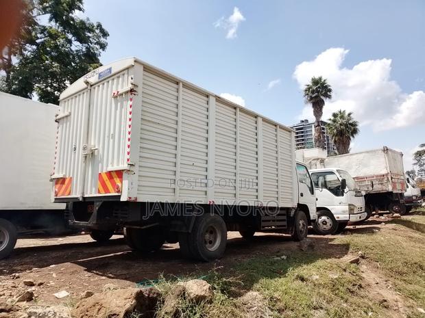 Isuzu NQR 2005 White - thumbnail 4