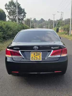 Toyota Crown 2015 Black