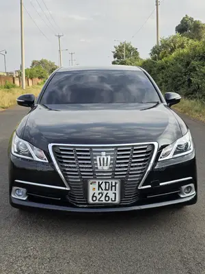 Toyota Crown 2015 Black