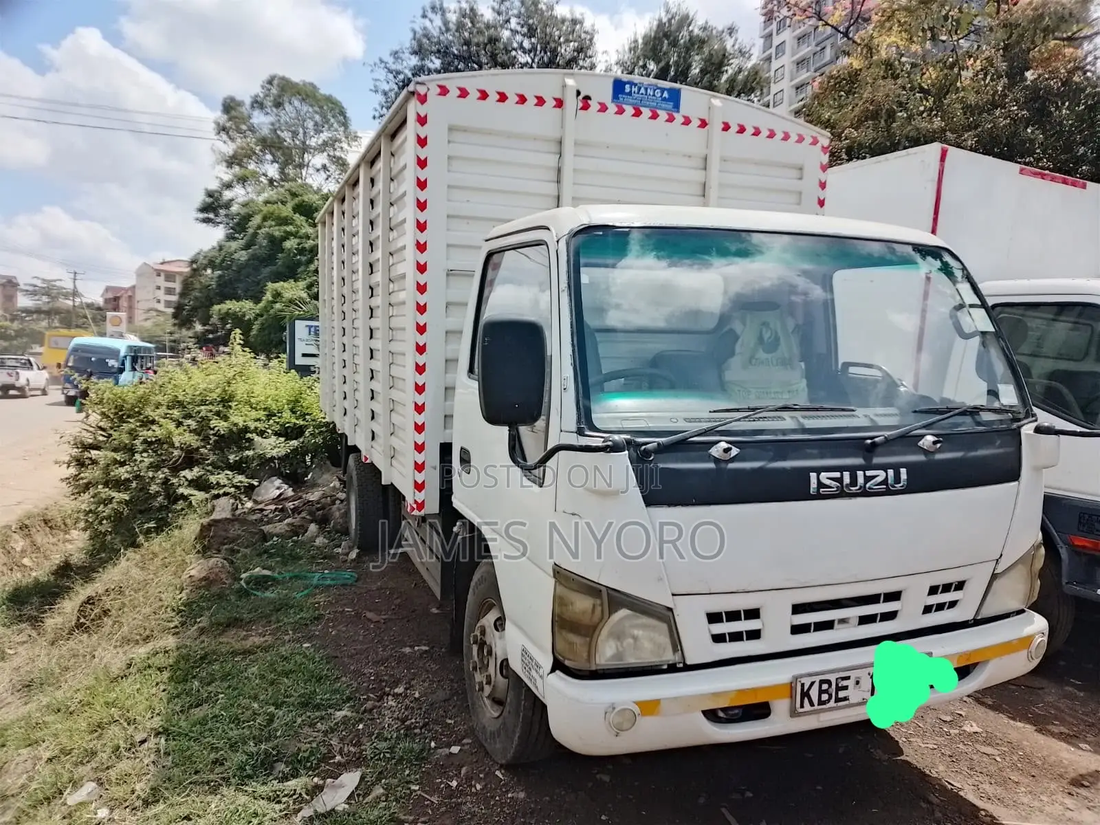 Isuzu NQR 2005 White