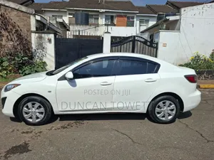 Mazda Axela 2013 White