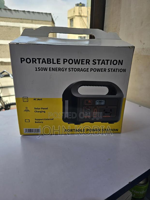 150W Portable Power Station Solar Generator With AC Outlets
