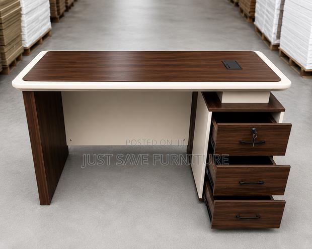 Nova Executive 1.4m Office Desk - thumbnail 2