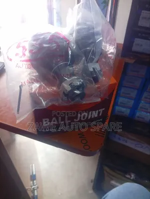 Isuzu EFL Ball Joint Upper and Lower