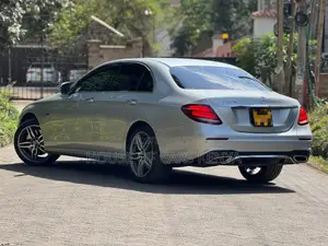 Mercedes-Benz E350e 2019 Silver