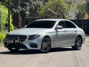Mercedes-Benz E350e 2019 Silver