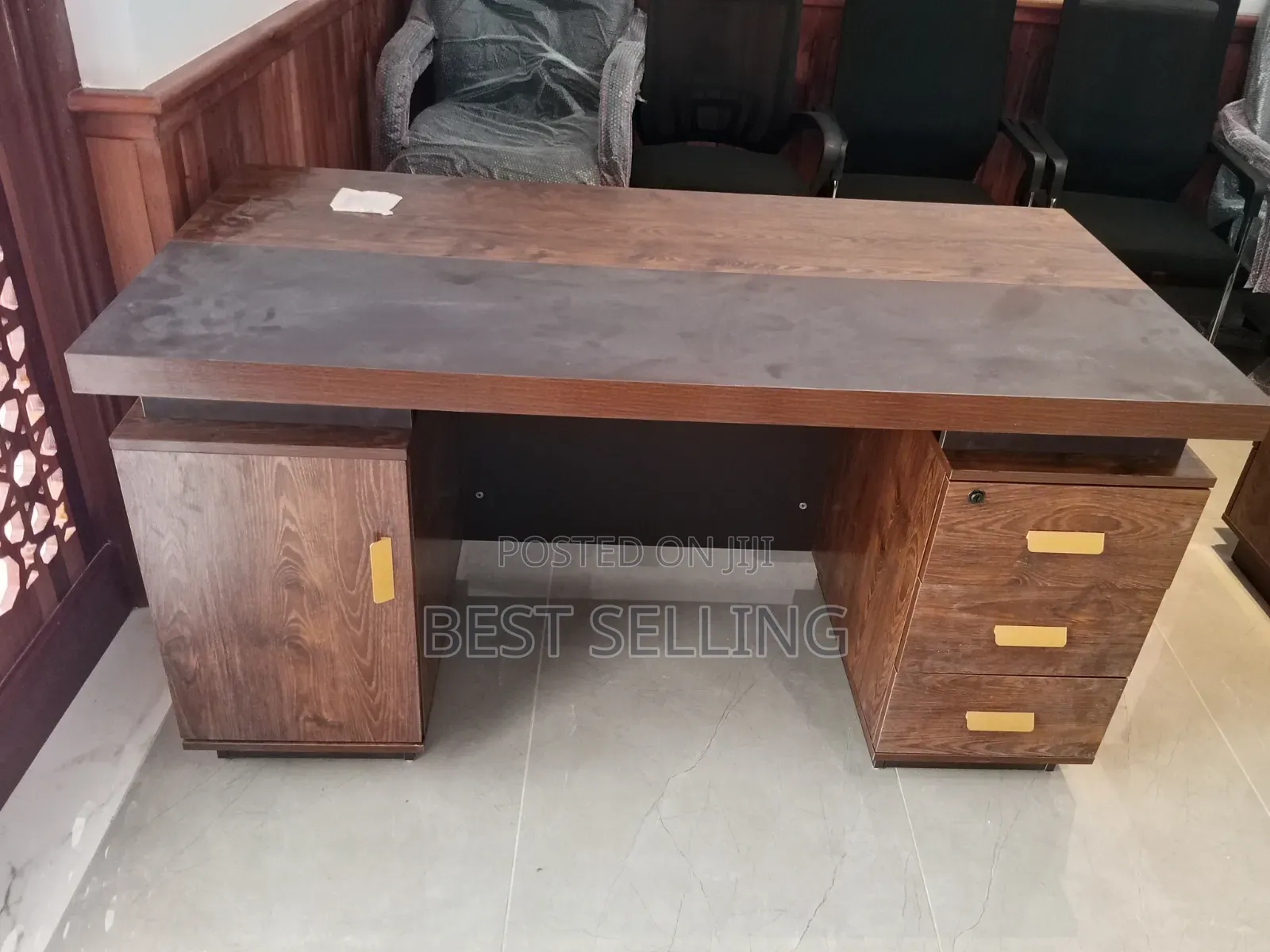 Reliable Modern Executive Office Table - 1.4m
