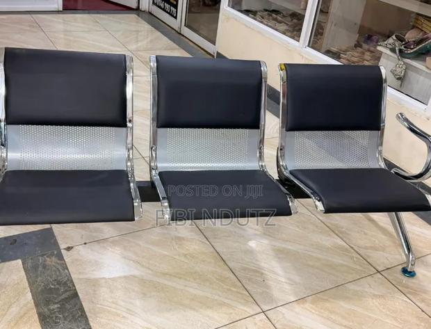 Padded Metallic Waiting Bench/ 3-Link Padded Waiting Chair - thumbnail 2