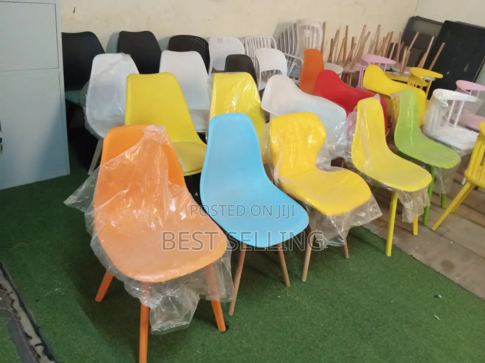 Multiple Colors Eames Chairs Affordable and Quality