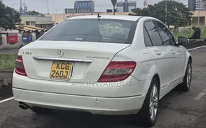 Mercedes-Benz C200 2009 White