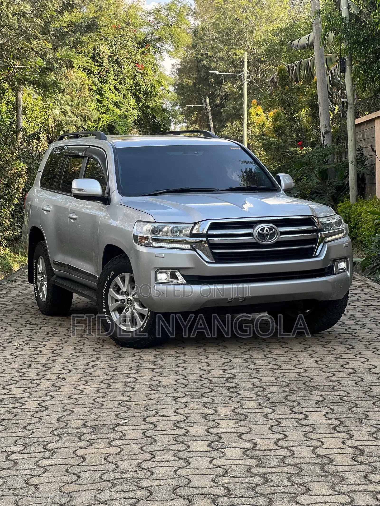 Toyota Land Cruiser 4.5 V8 VXR 2017 Silver
