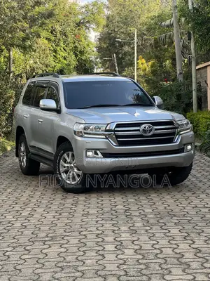 Toyota Land Cruiser 4.5 V8 VXR 2017 Silver
