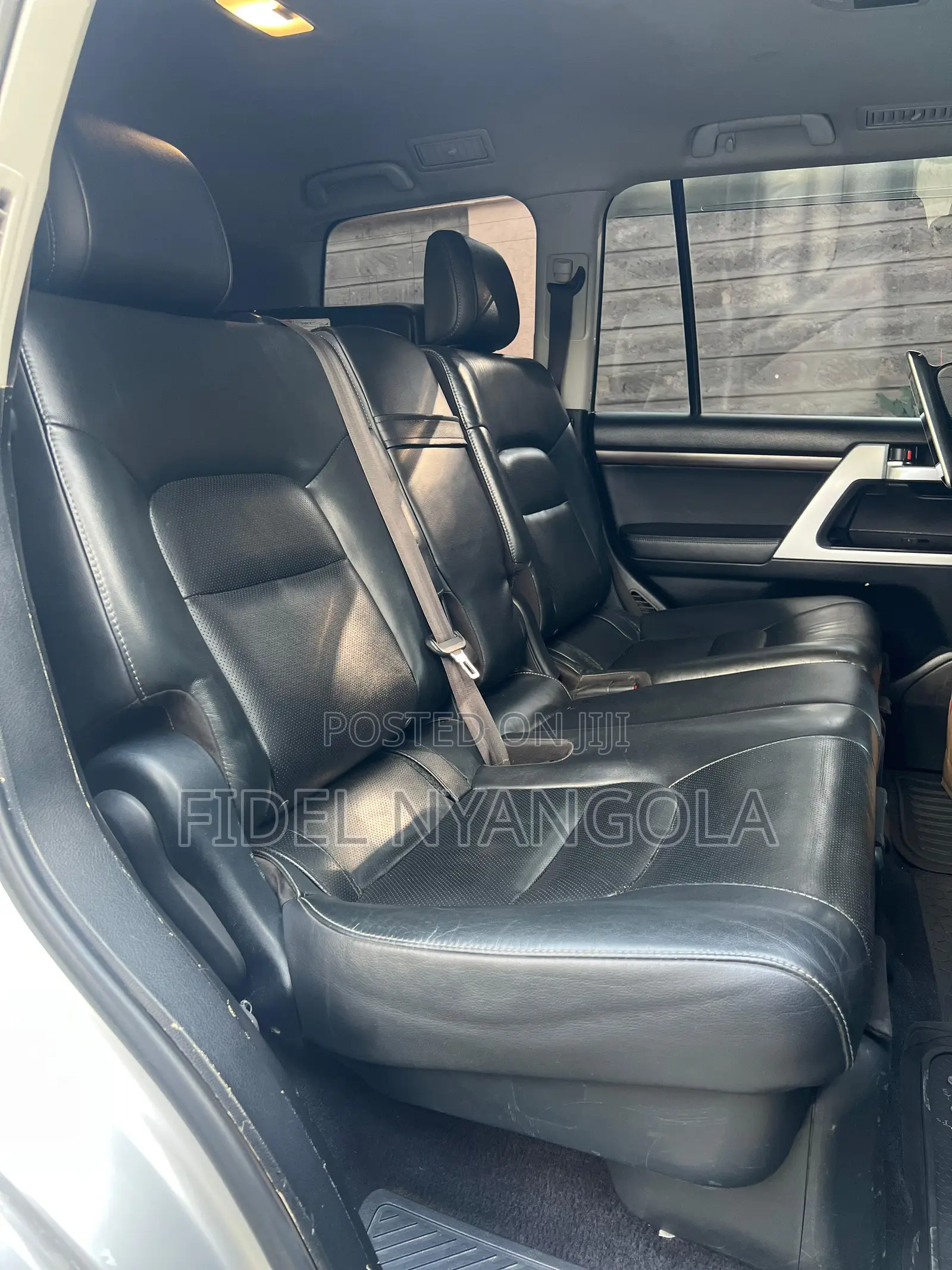 Toyota Land Cruiser 4.5 V8 VXR 2017 Silver