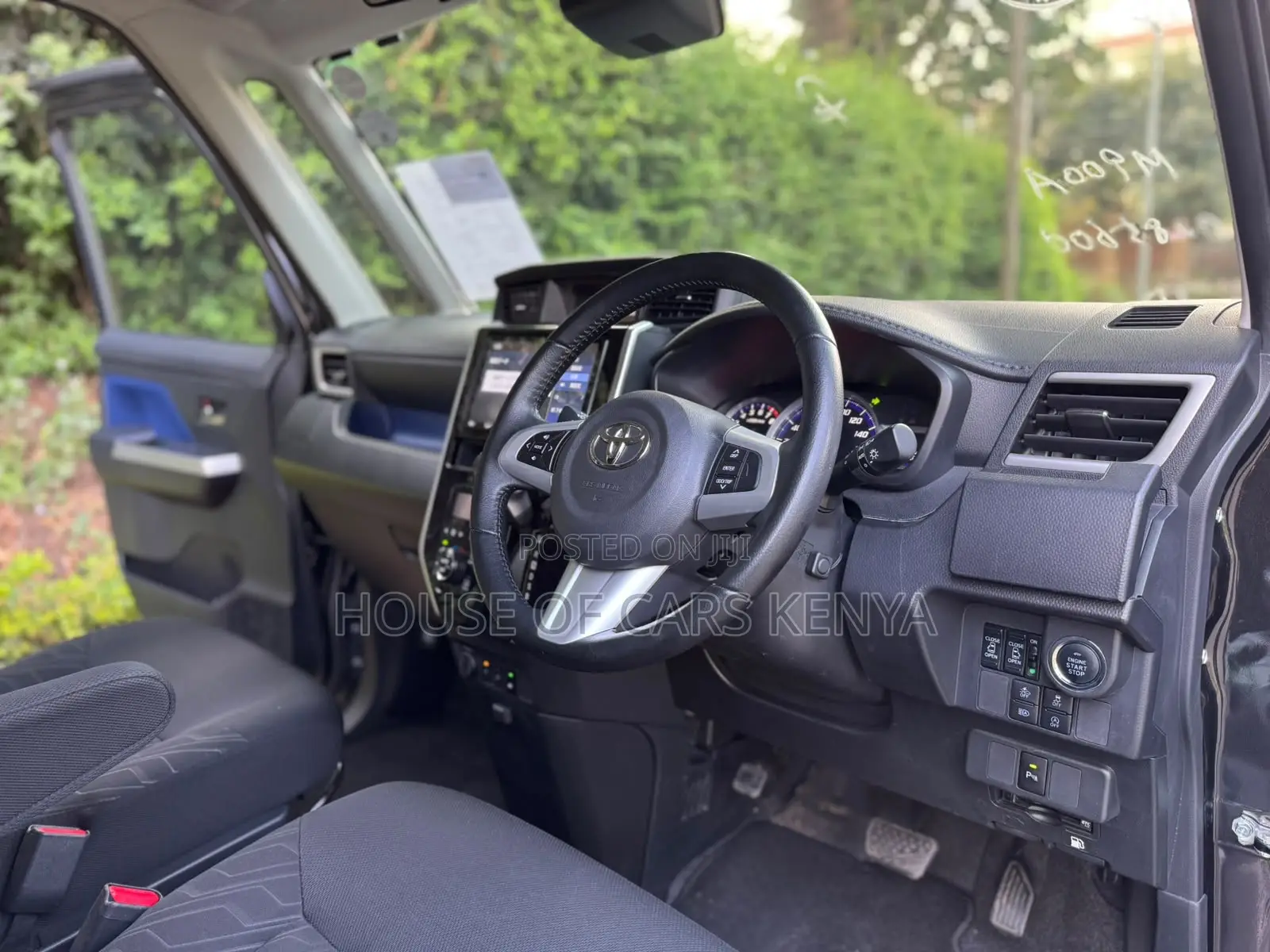 Toyota Roomy 1.0 FWD 2019 Black