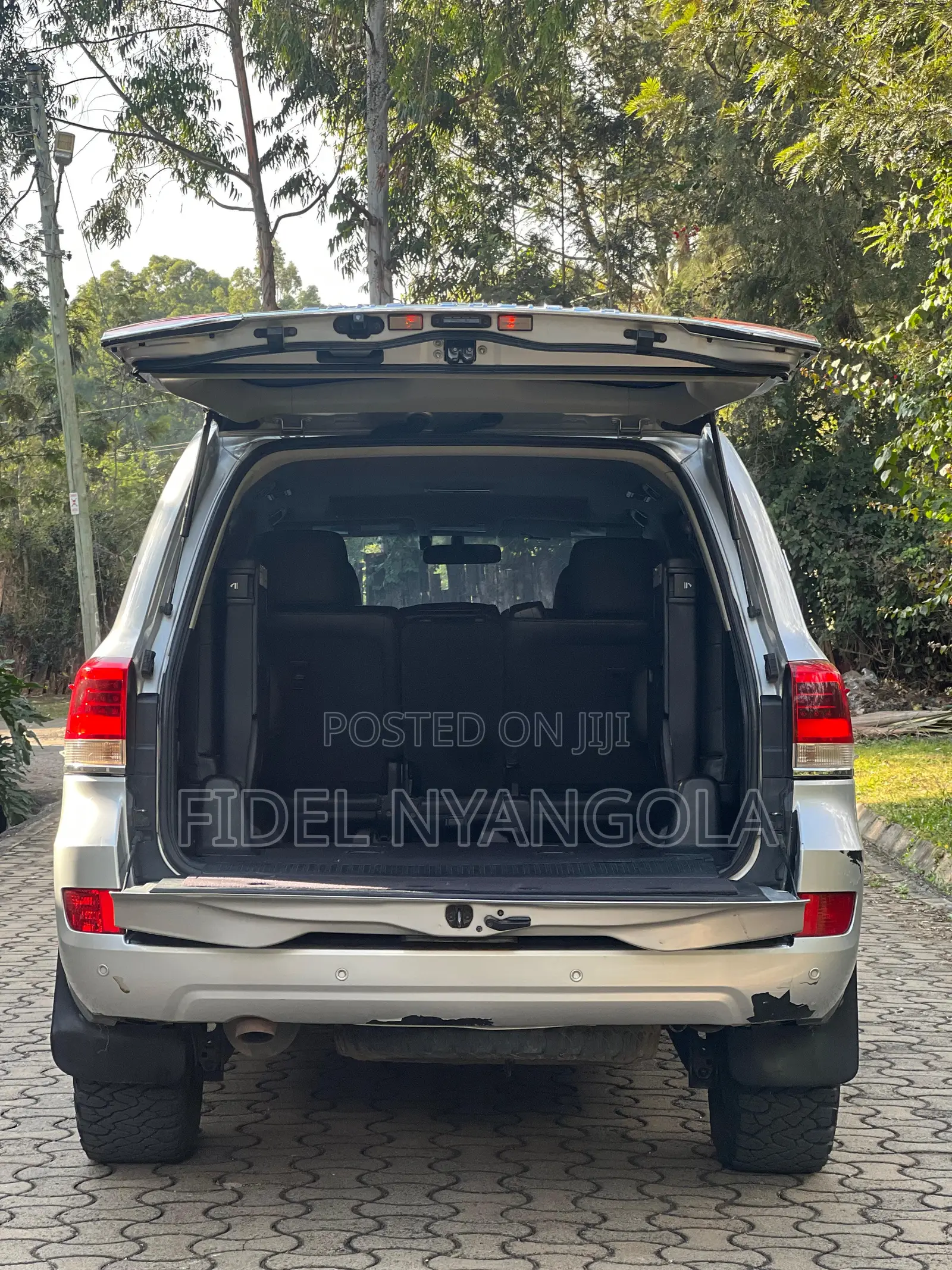 Toyota Land Cruiser 4.5 V8 VXR 2017 Silver