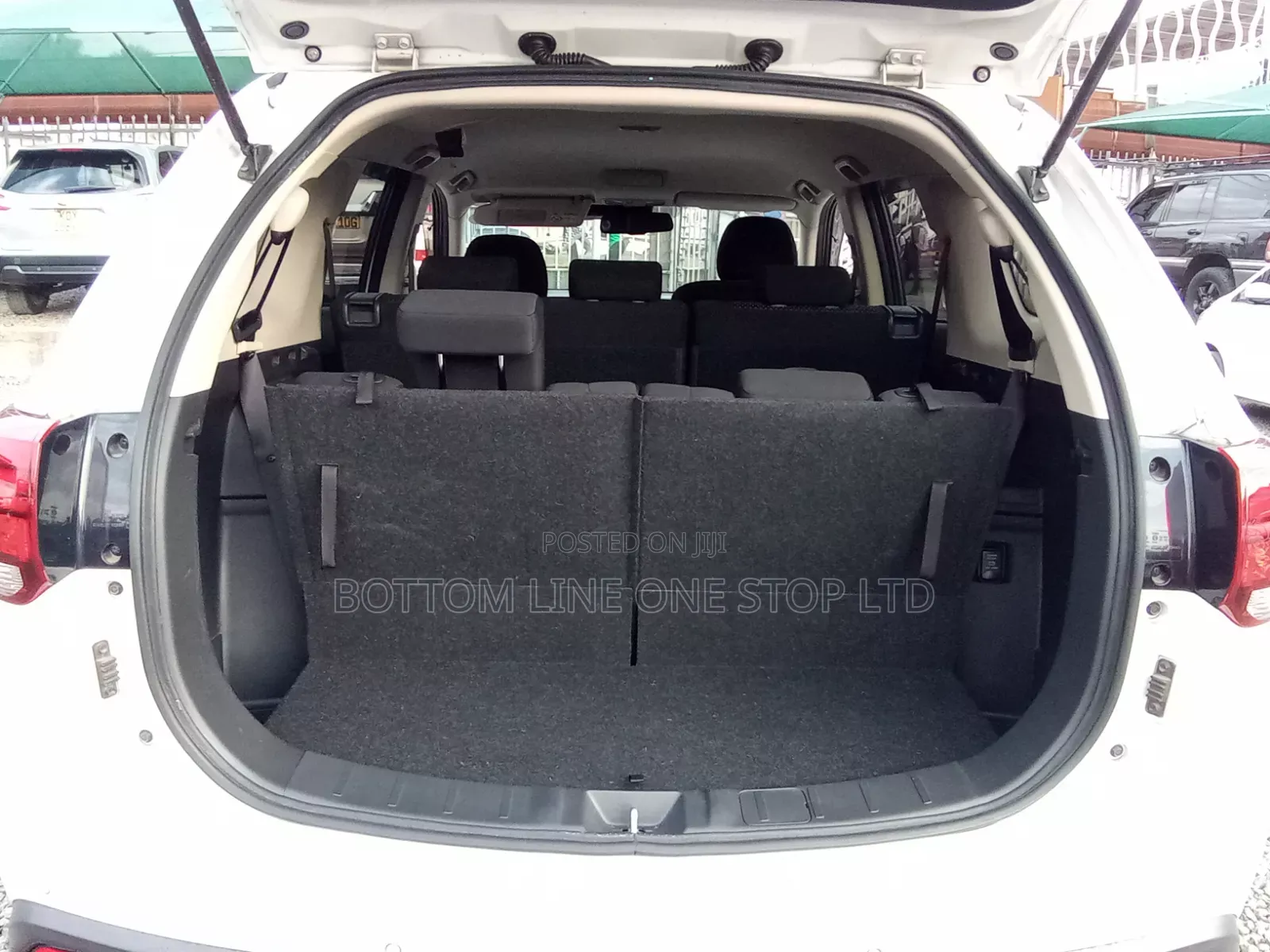 Mitsubishi Outlander 2018 White