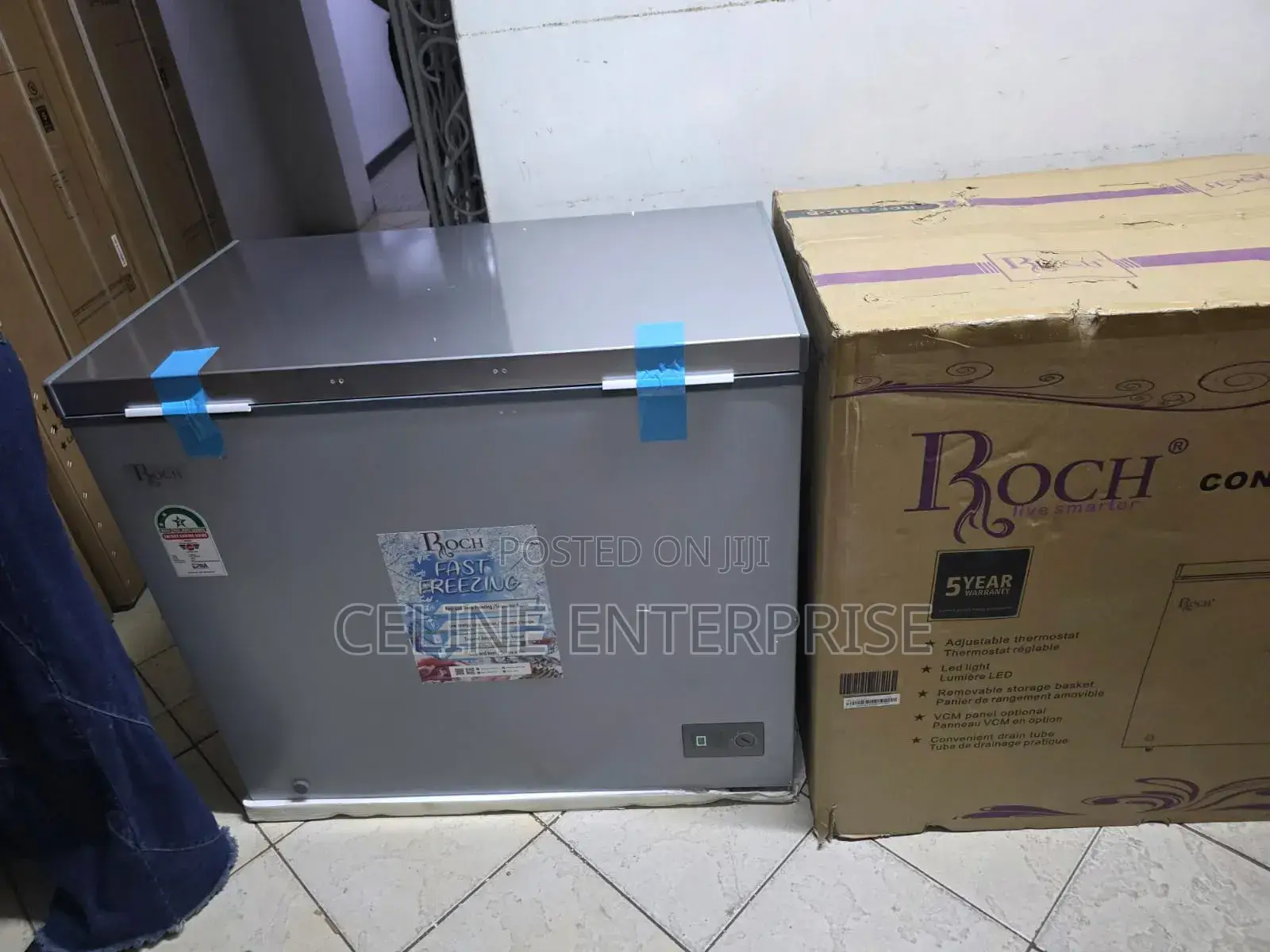 Roch RCF-330-K-B 251L Chest Freezer