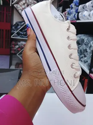 Smooth Leather Finish Converse Low Tops Size 38-45