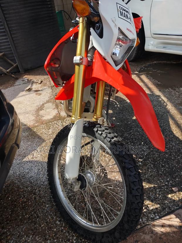 Honda 2015 Red - thumbnail 6