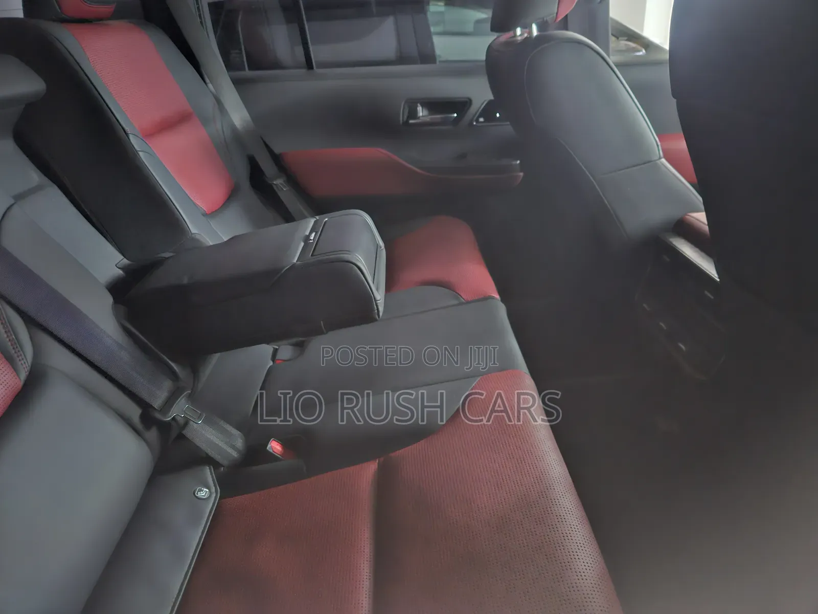 Toyota Land Cruiser 2021 White