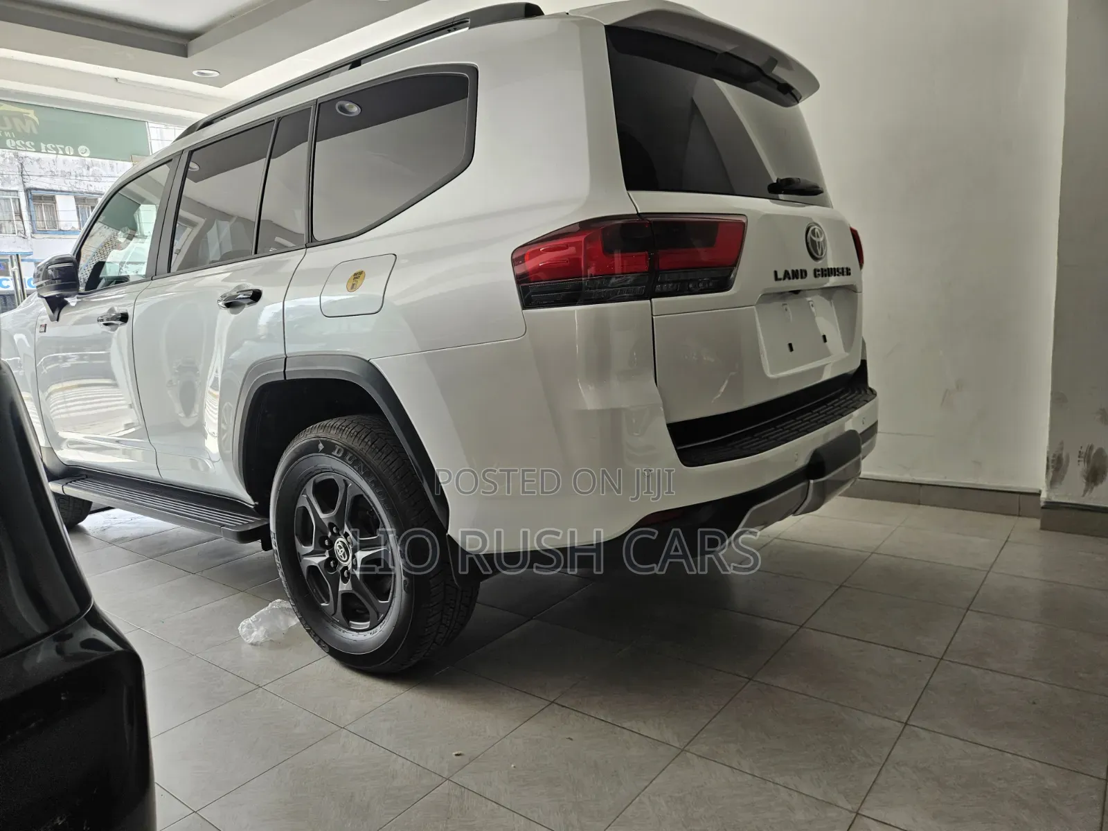 Toyota Land Cruiser 2021 White