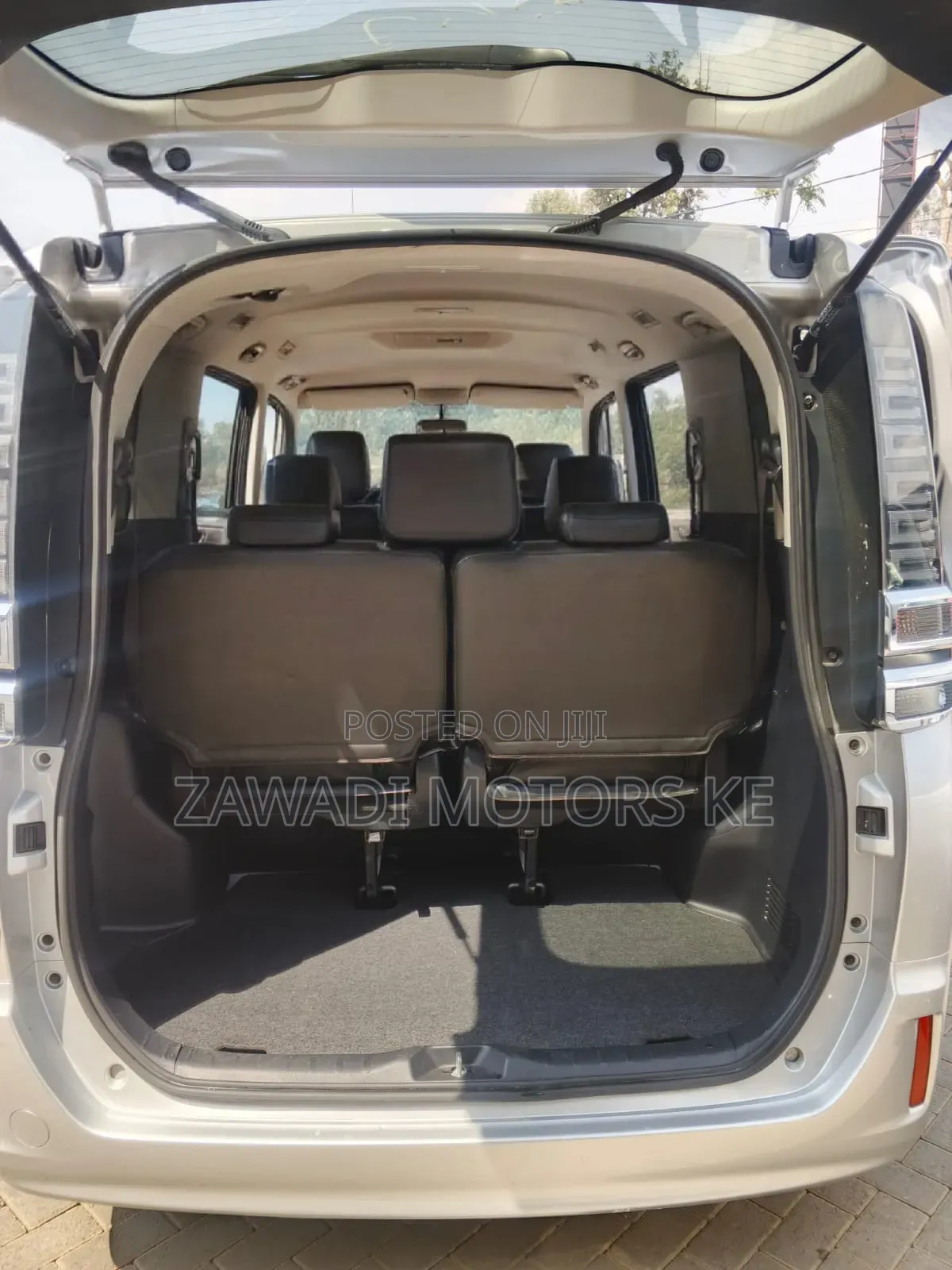 Toyota Voxy V 2WD 7-Seater 2019 Silver