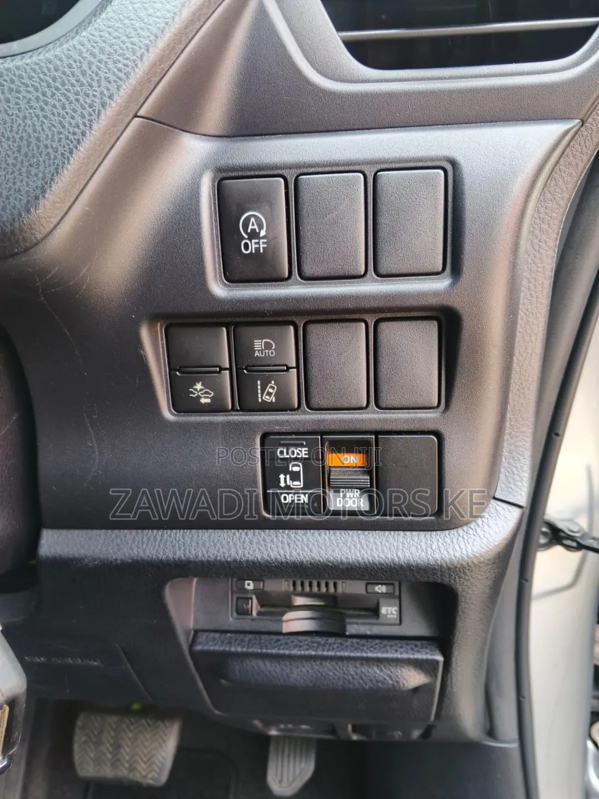 Toyota Voxy V 2WD 7-Seater 2019 Silver