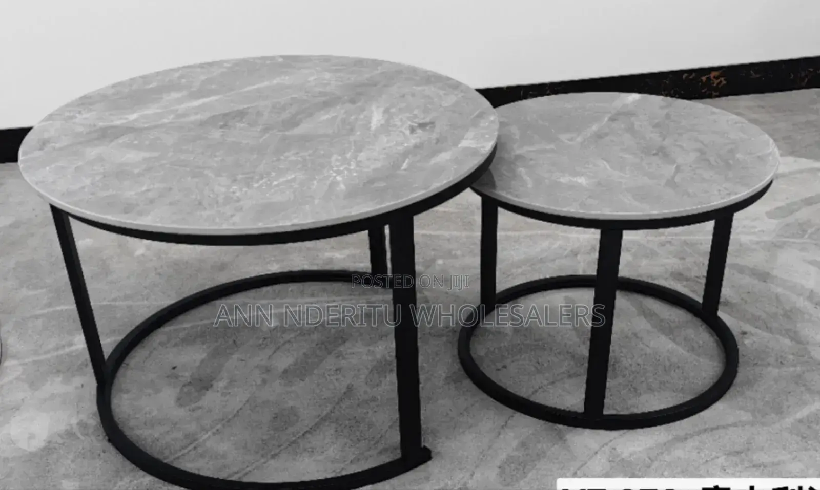 Round Nesting Coffee Table