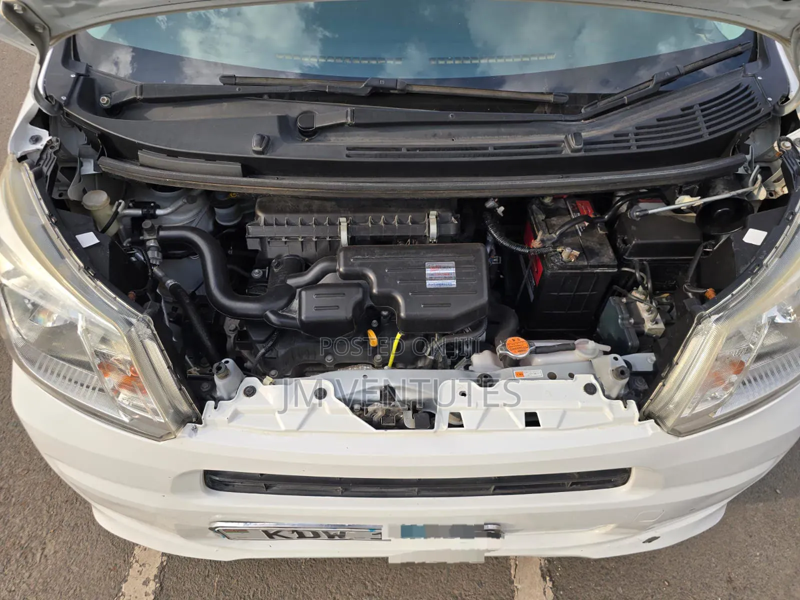 Daihatsu Move 2018 White