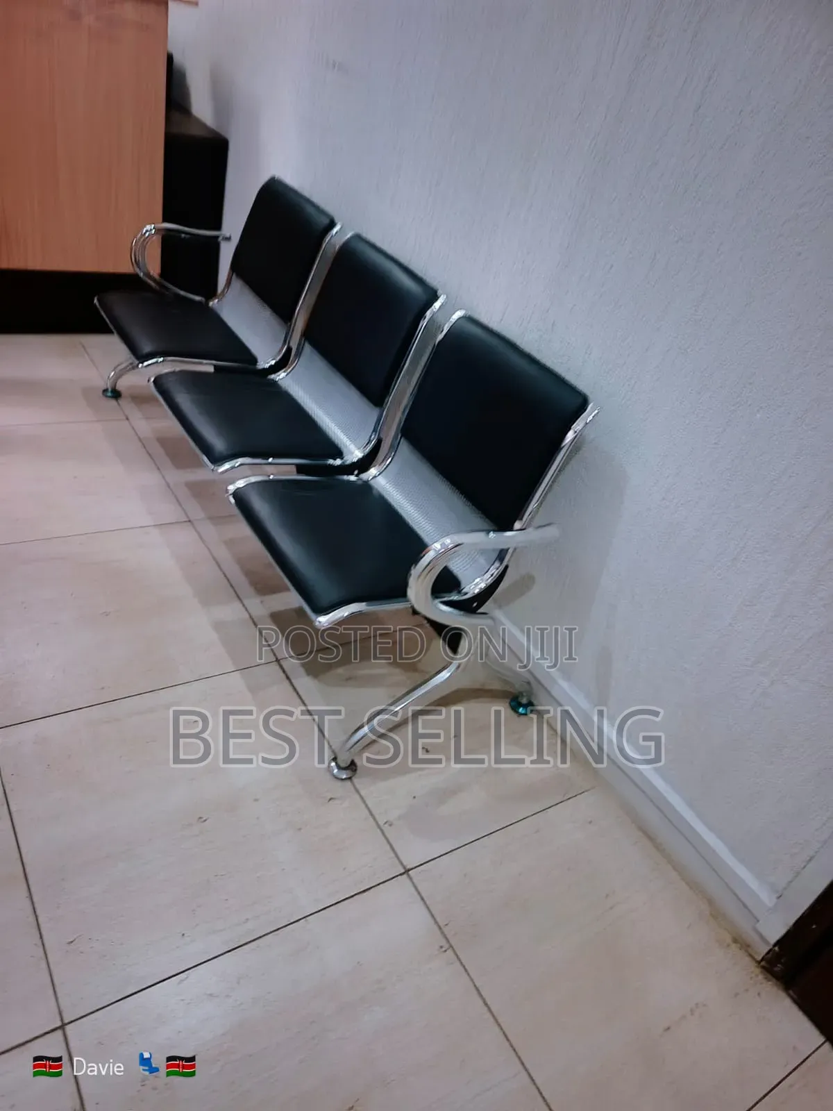 New Modern 3 Links Chair Padded