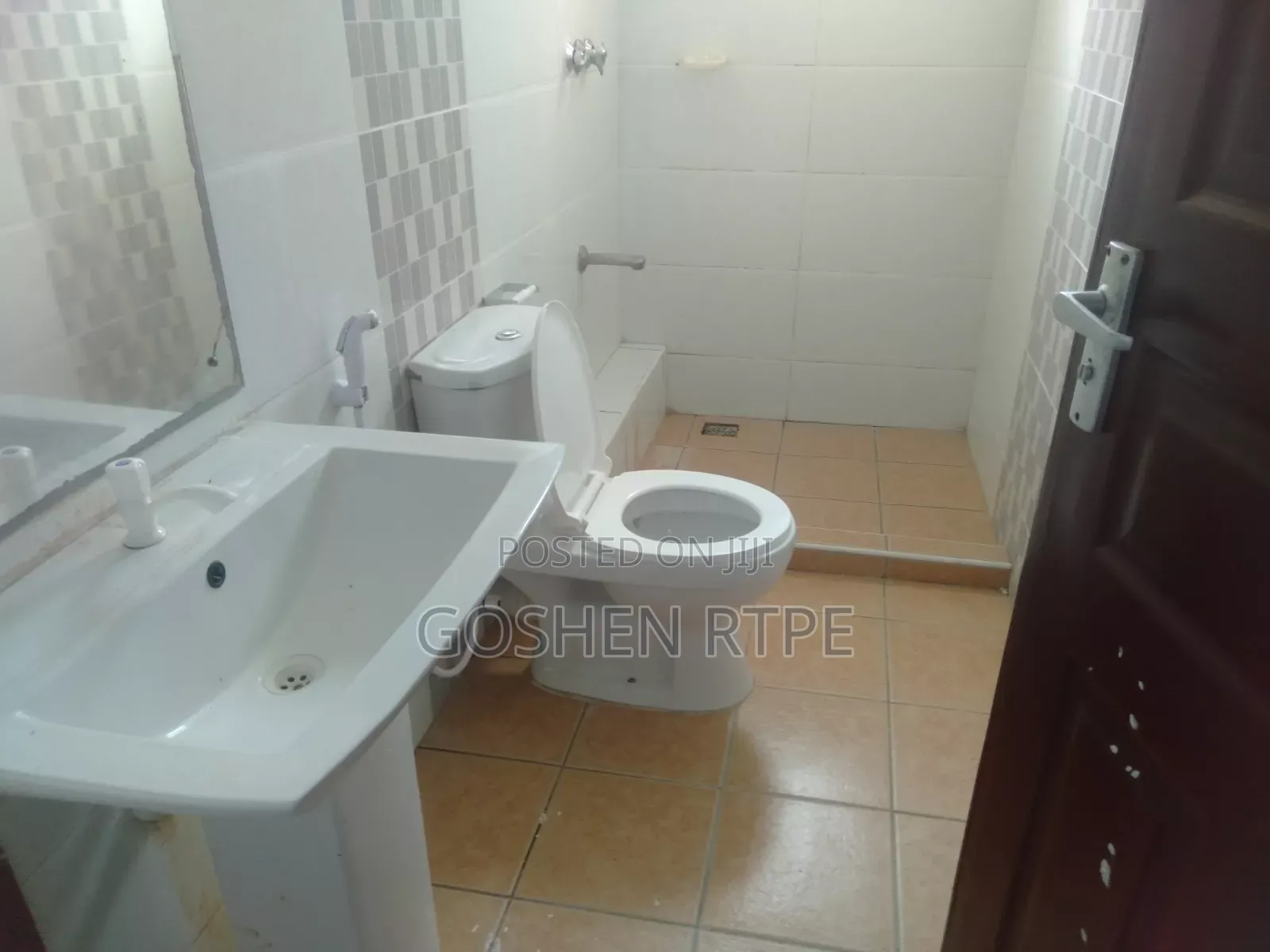 3bdrm Apartment in Kizingo for rent