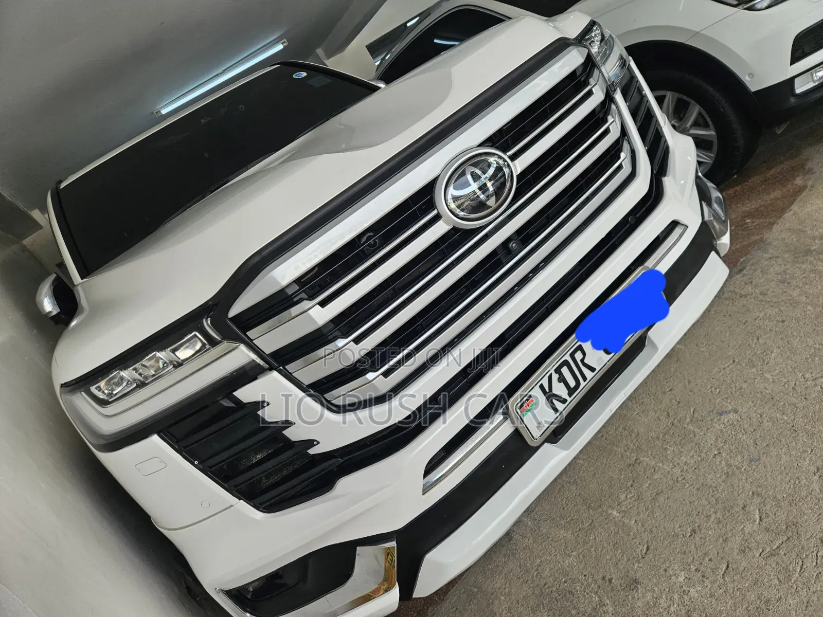 Toyota Land Cruiser 2020 White
