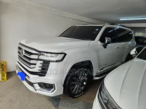 Toyota Land Cruiser 2020 White