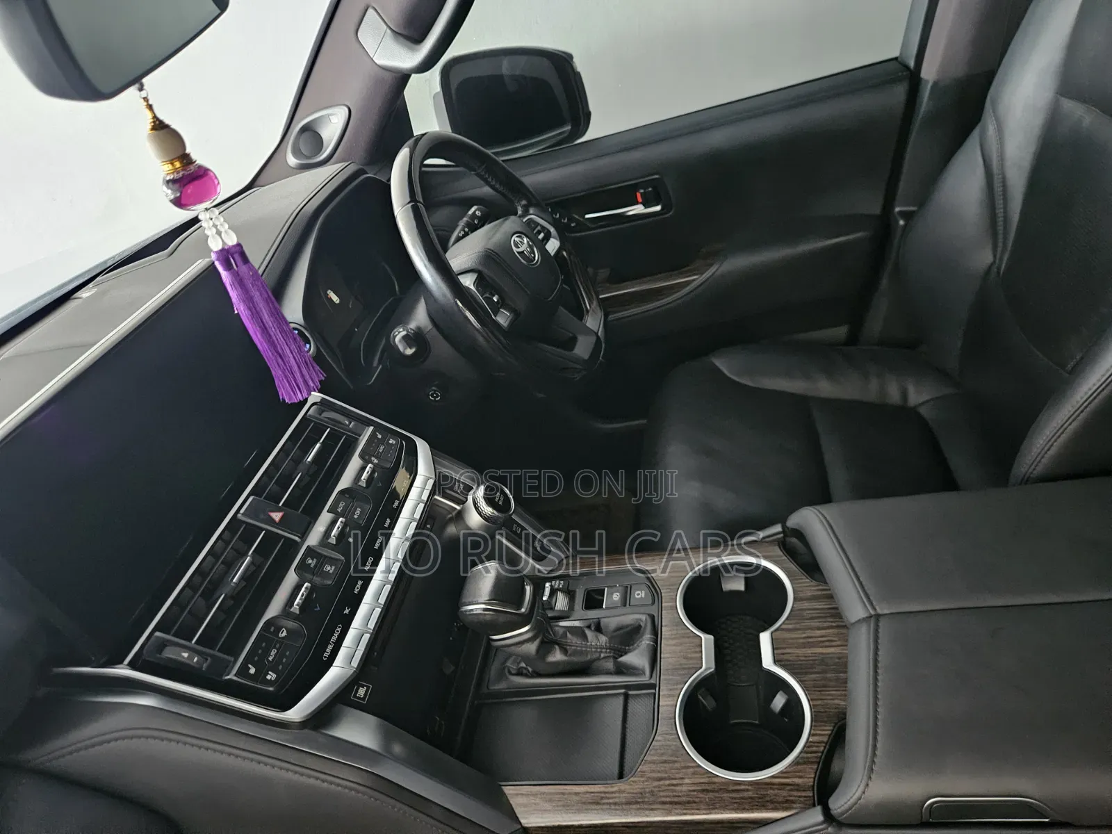 Toyota Land Cruiser 2020 White