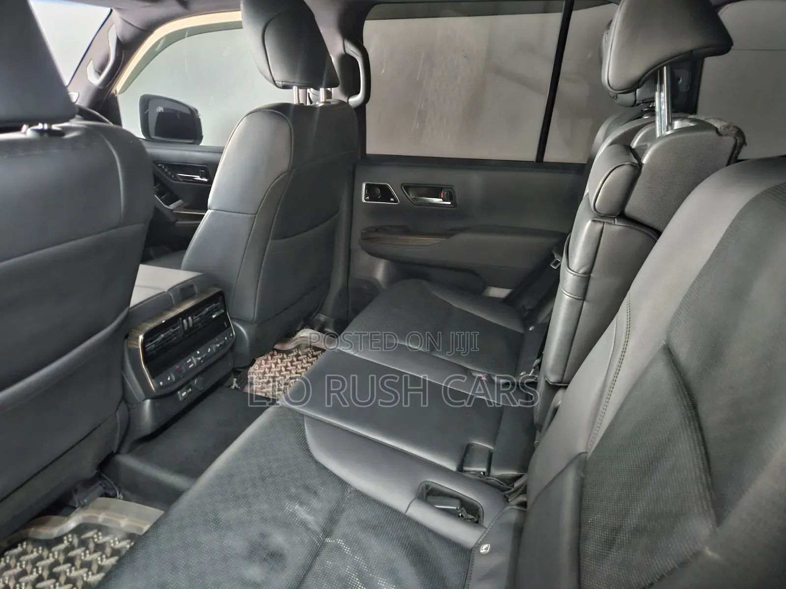 Toyota Land Cruiser 2020 White