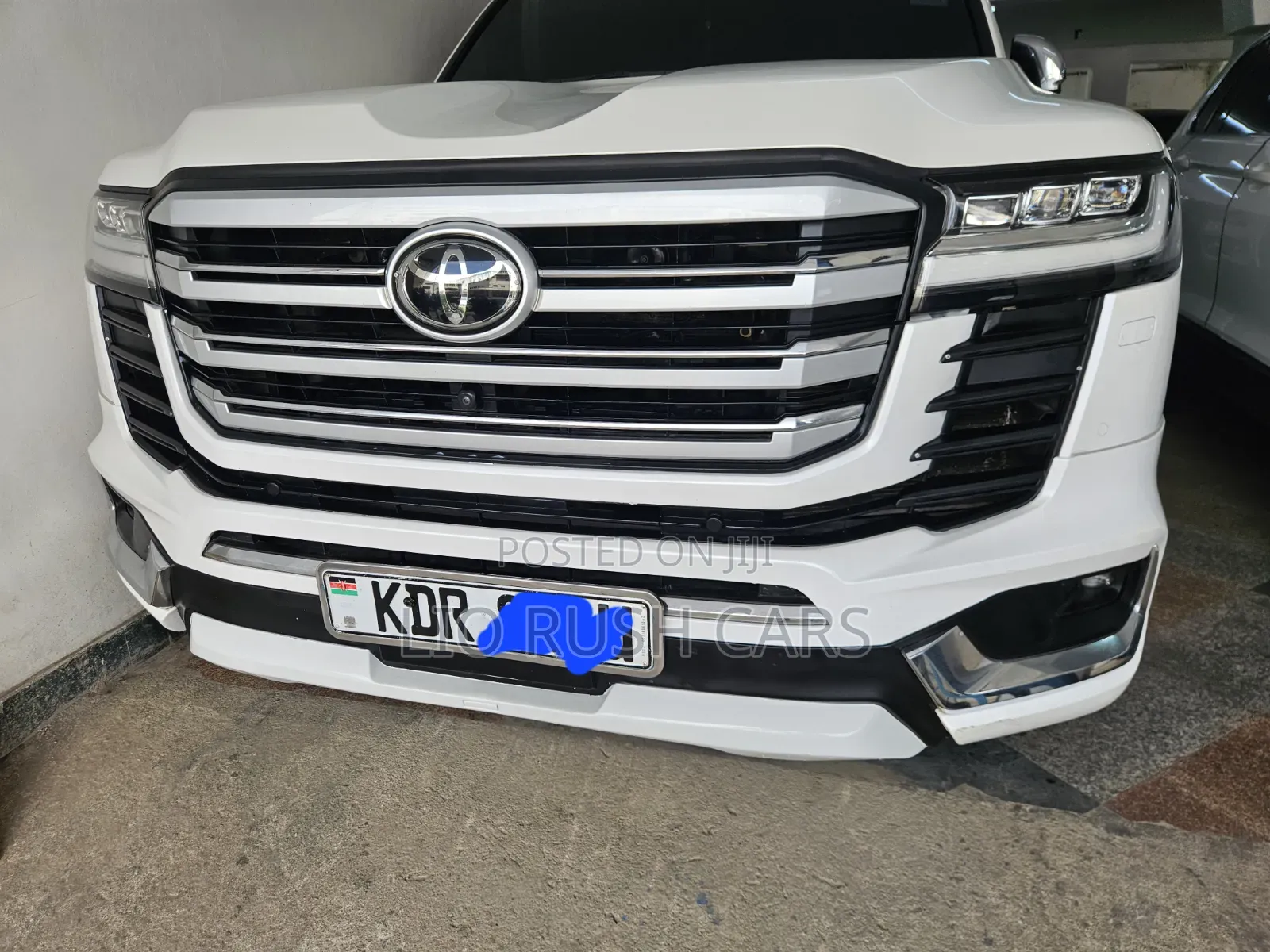 Toyota Land Cruiser 2020 White