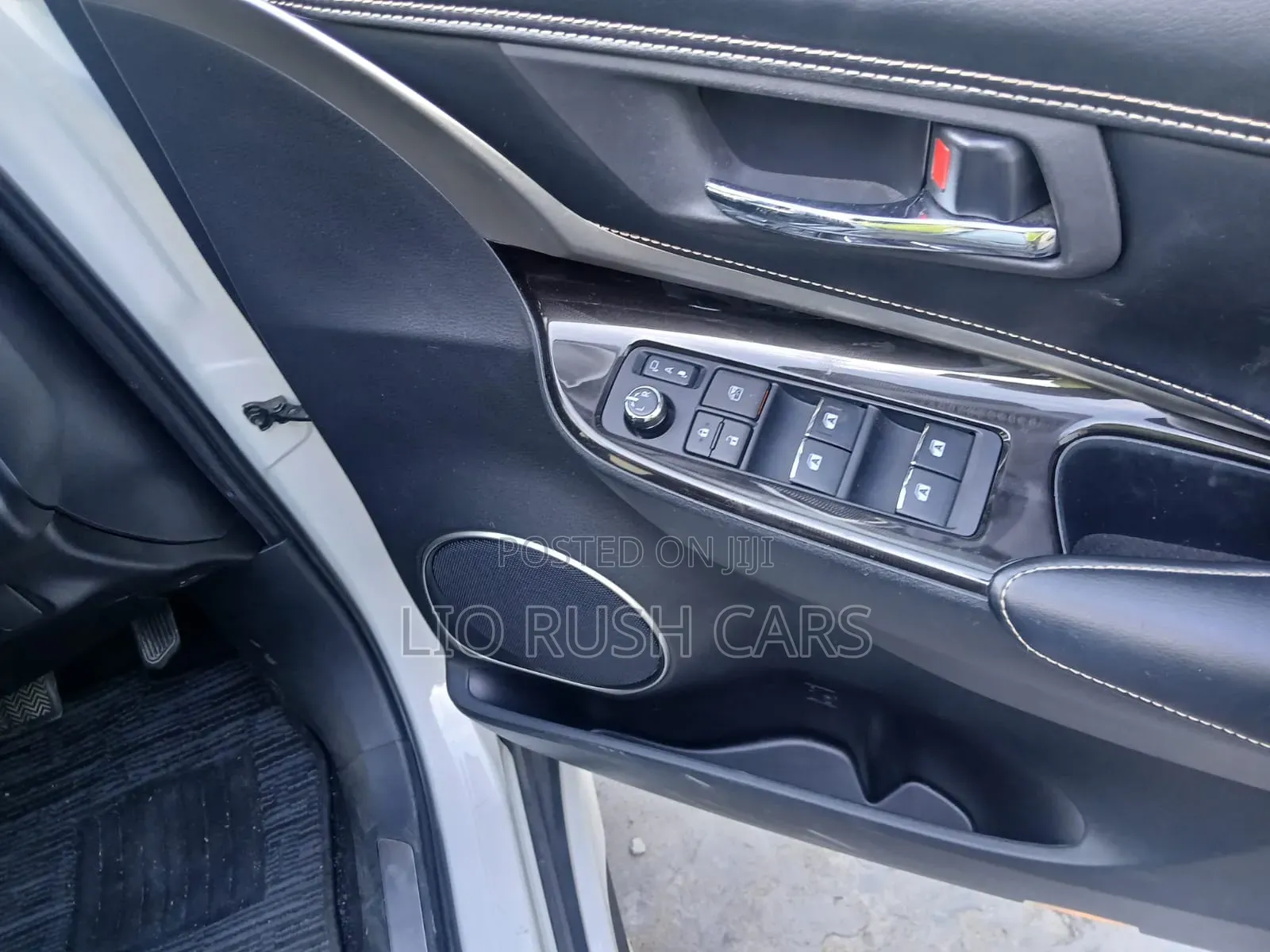 Toyota Harrier 2019 White