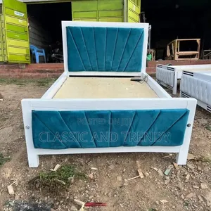 4x6 Teal and White Frame Mocket Bed