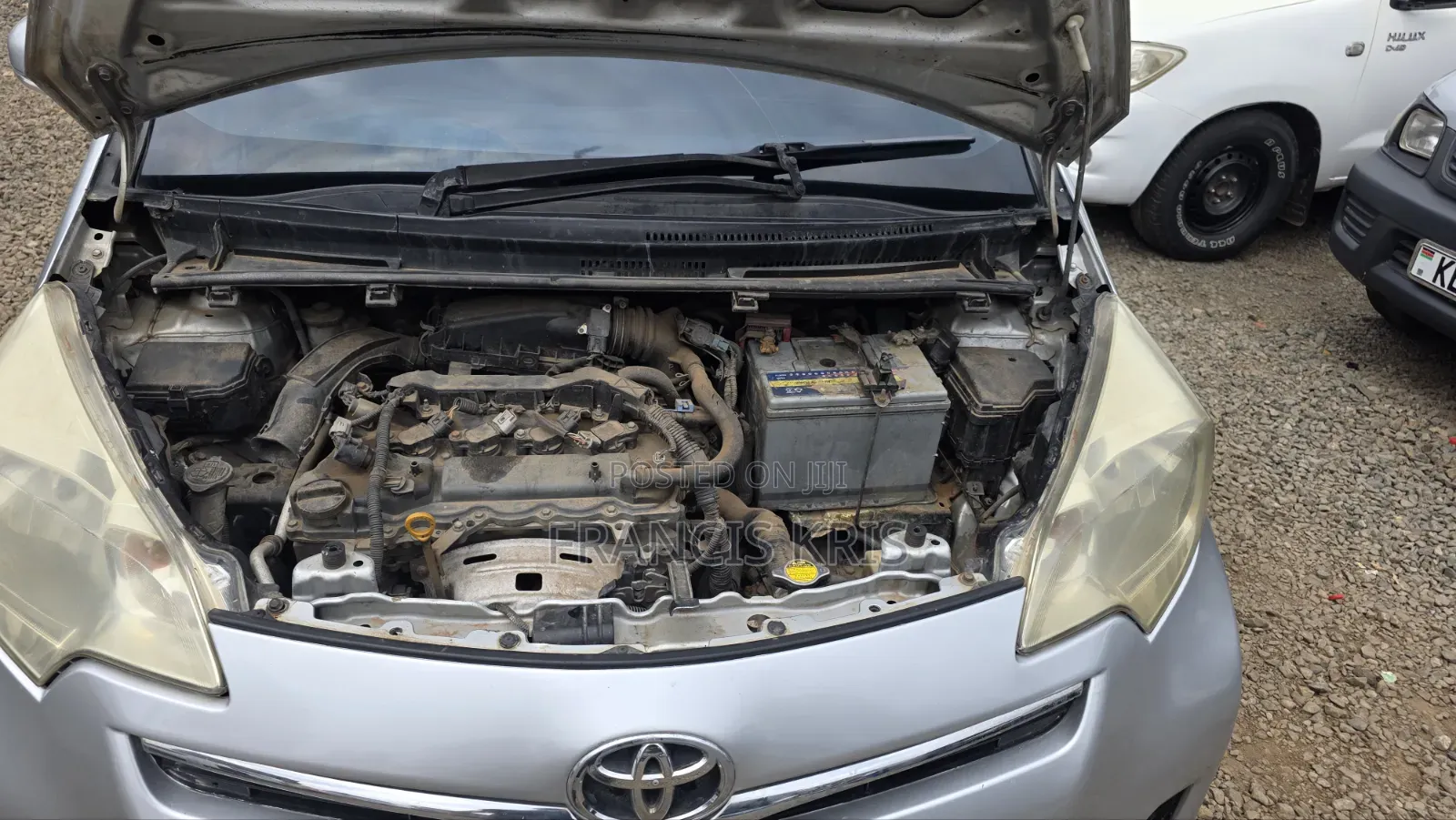 Toyota Ractis 2012