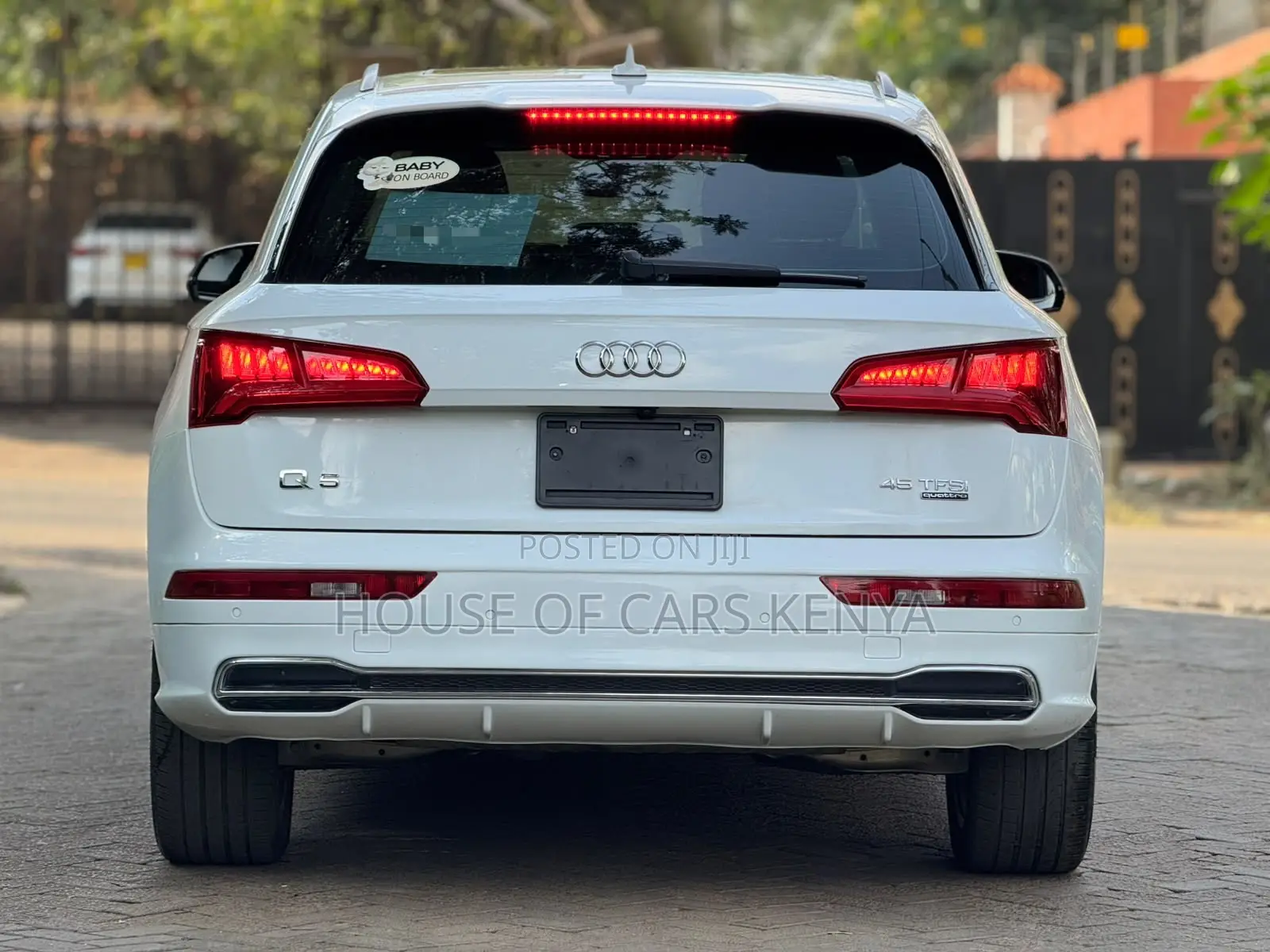 Audi Q5 2.0T Premium AWD quattro 2019 White