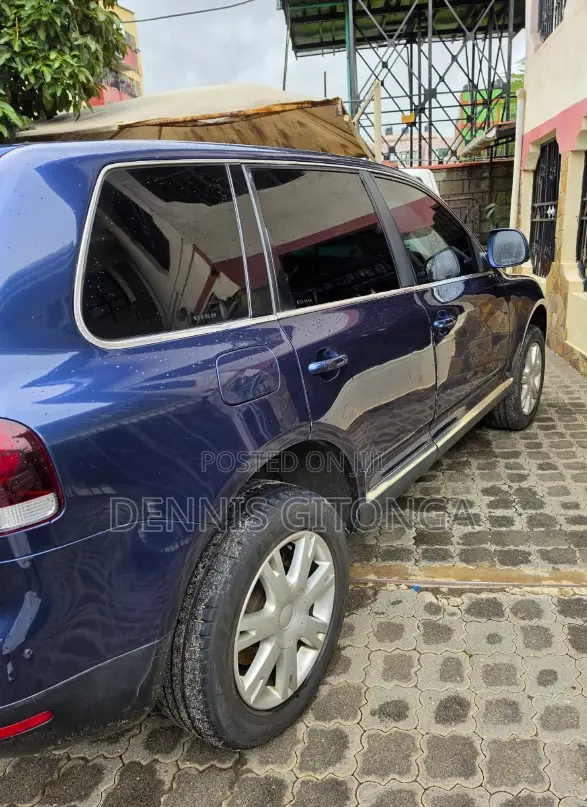 Car 2009 Blue