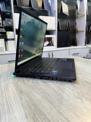 Laptop MSI Stealth 14 Studio A13VF 16GB Intel Core i7 SSD 1T