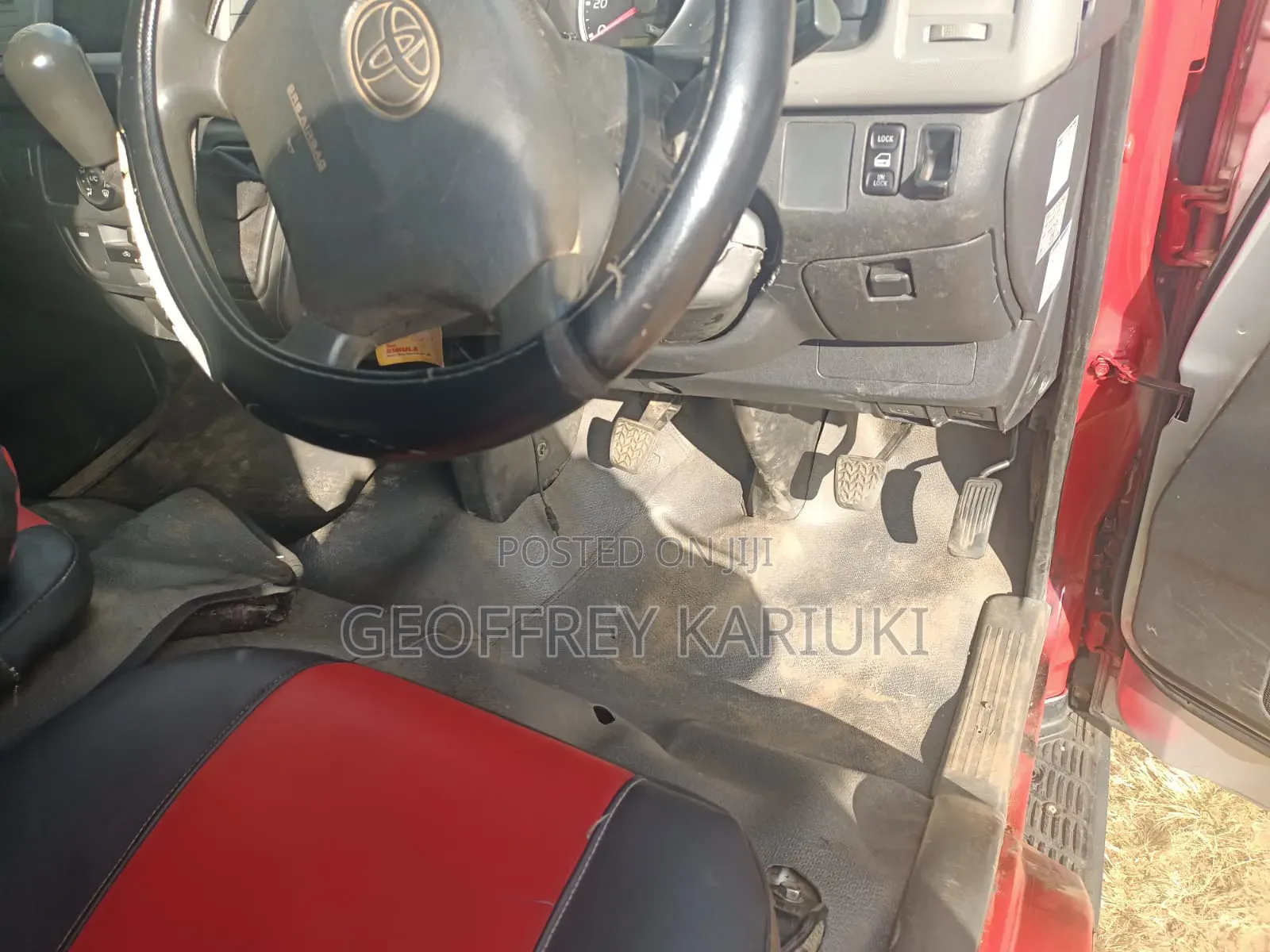 Toyota HiAce 2013 Silver