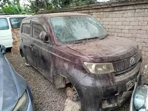 Toyota bB 2009 Maroon