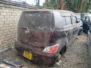 Toyota bB 2009 Maroon