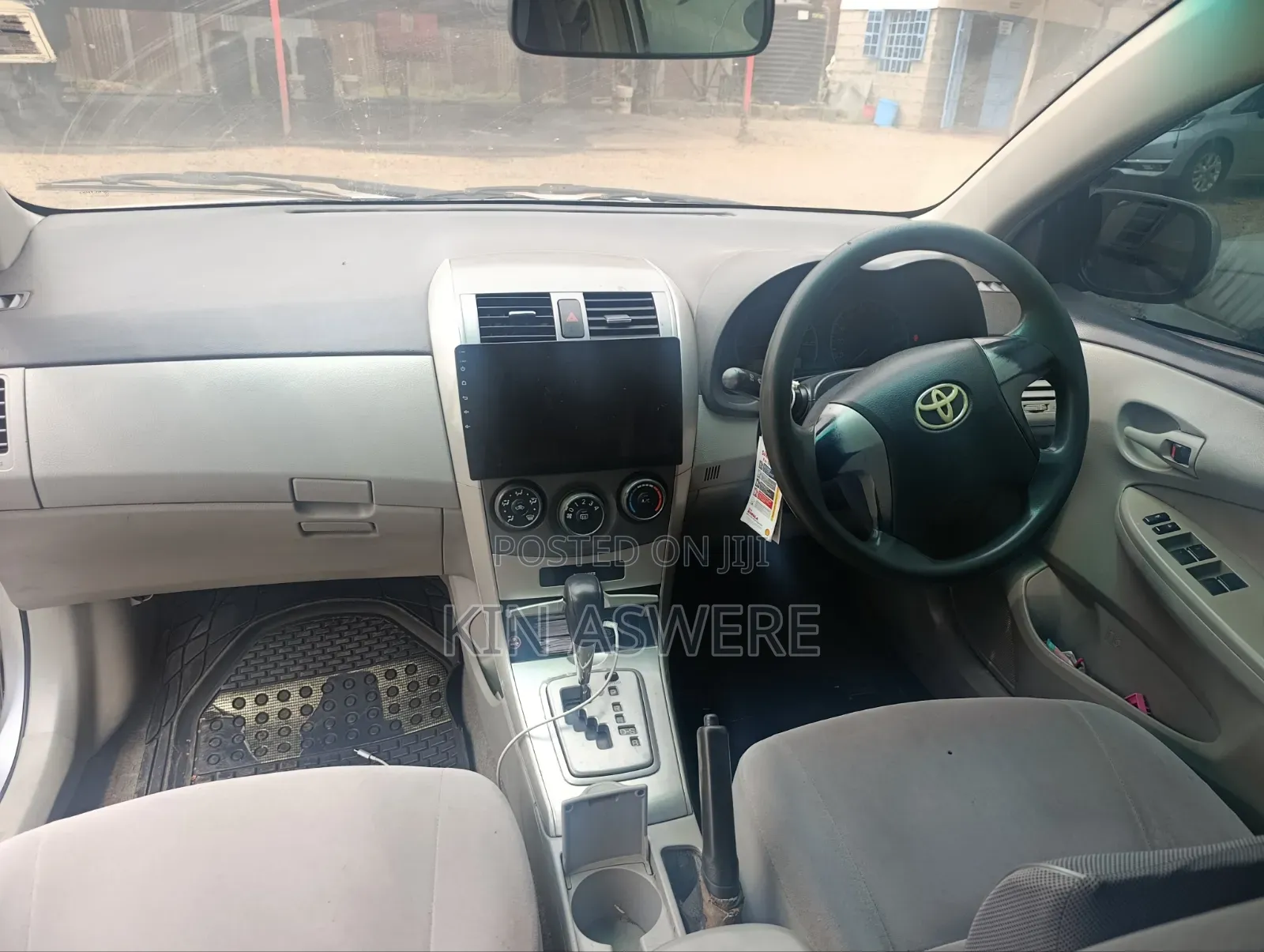 Toyota Axio 2010 Silver