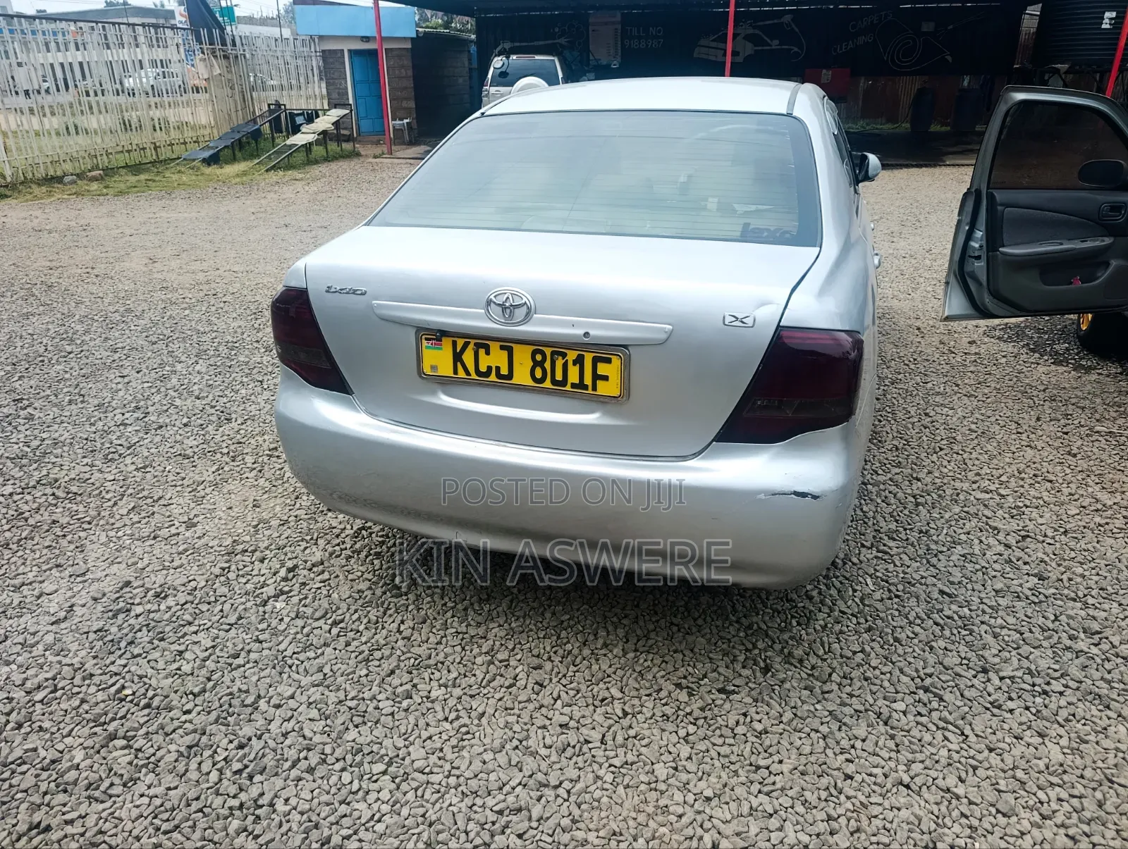 Toyota Axio 2010 Silver