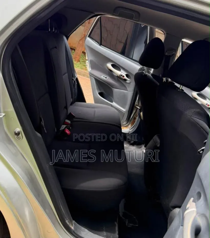 Toyota Auris 2004 Silver