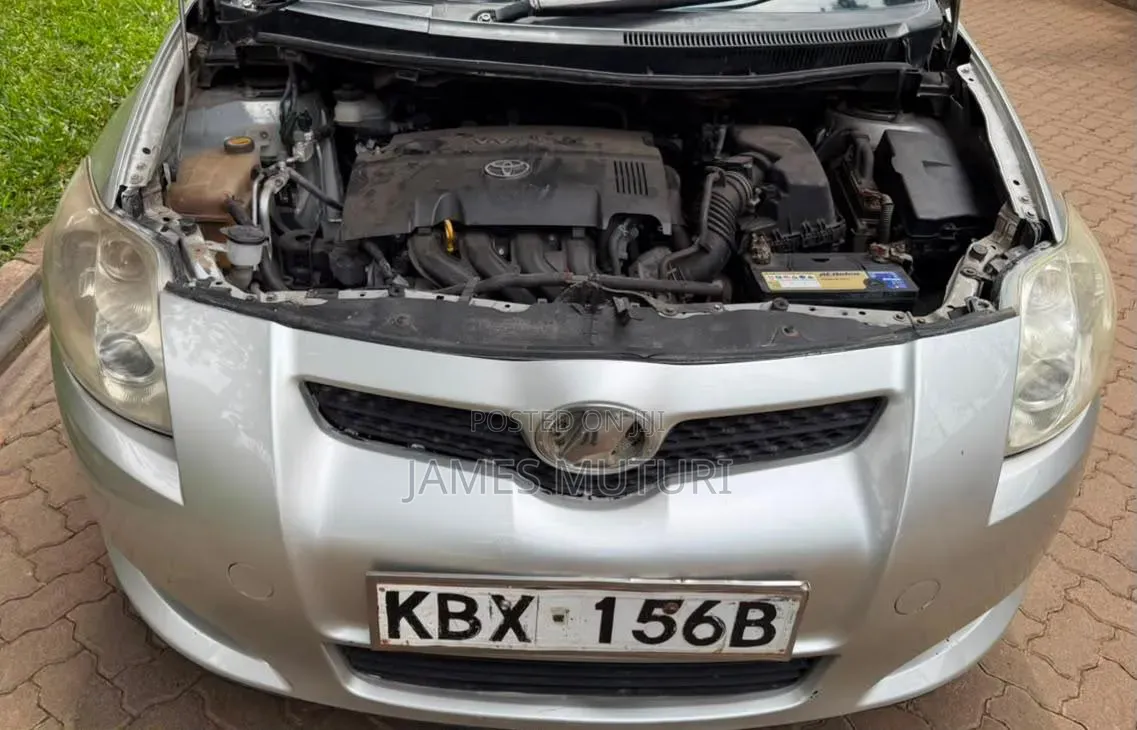 Toyota Auris 2004 Silver
